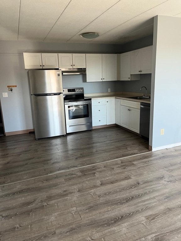 10 Main Street, Framingham, Massachusetts, 1 Bedroom Bedrooms, 3 Rooms Rooms,1 BathroomBathrooms,Residential Lease,For Rent,Main Street,73449718