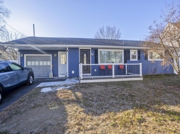 10 View St, Holyoke, Massachusetts, 4 Bedrooms Bedrooms, 8 Rooms Rooms,2 BathroomsBathrooms,Residential,For Sale,View St,73463431