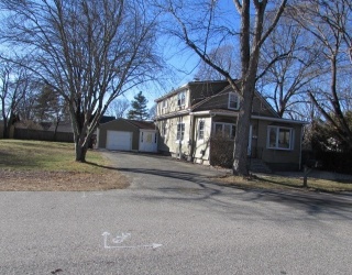 21 Forest, Seekonk, Massachusetts, 2 Bedrooms Bedrooms, 4 Rooms Rooms,1 BathroomBathrooms,Residential Lease,For Rent,Forest,73463442