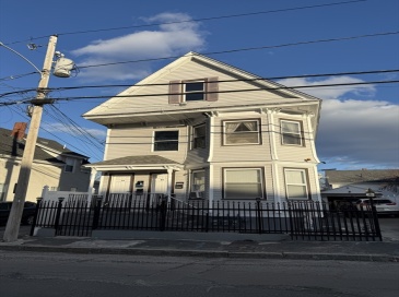 37 Tenney St, Methuen, Massachusetts, 1 Bedroom Bedrooms, 3 Rooms Rooms,1 BathroomBathrooms,Residential Lease,For Rent,Tenney St,73463480