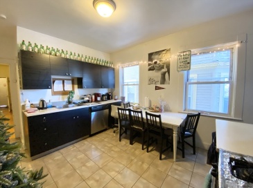 72 Calumet Street, Boston, Massachusetts, 4 Bedrooms Bedrooms, 6 Rooms Rooms,1 BathroomBathrooms,Residential Lease,For Rent,Calumet Street,72766393