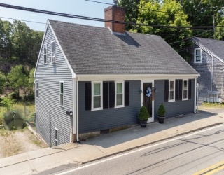 126 Summer, Plymouth, Massachusetts, 3 Bedrooms Bedrooms, 7 Rooms Rooms,1 BathroomBathrooms,Residential Lease,For Rent,Summer,73463481