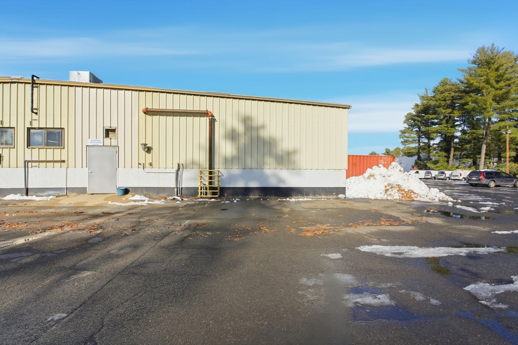 109 Apremont Way, Westfield, Massachusetts, ,Commercial Lease,For Rent,Apremont Way,73463515