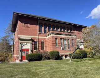 1098 Stafford Street, Leicester, Massachusetts, 2 Bedrooms Bedrooms, 6 Rooms Rooms,1.5 BathroomsBathrooms,Residential,For Sale,Stafford Street,73446039