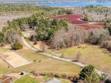 714 Snipatuit Rd, Rochester, Massachusetts, 2 Bedrooms Bedrooms, 4 Rooms Rooms,2 BathroomsBathrooms,Residential,For Sale,Snipatuit Rd,73362655