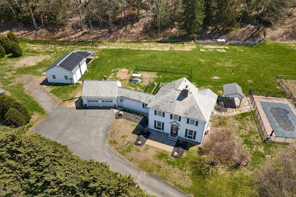 238 N Main Street, Sunderland, Massachusetts, 3 Bedrooms Bedrooms, 6 Rooms Rooms,2 BathroomsBathrooms,Residential,For Sale,N Main Street,73364698