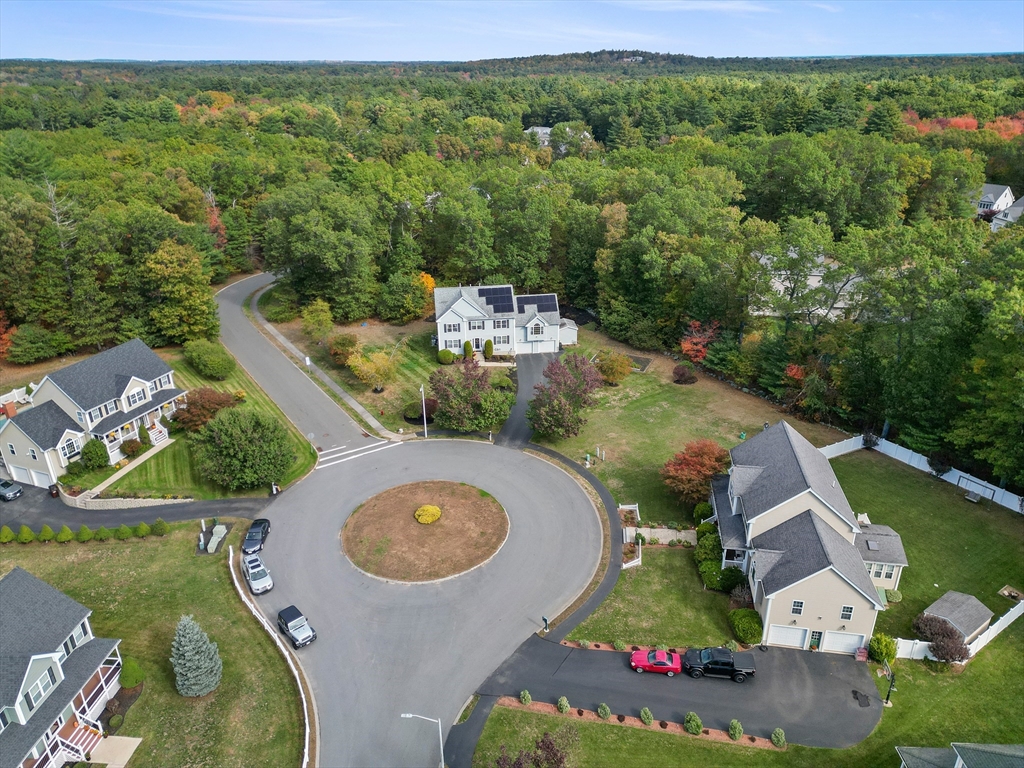 79 Spencer Knowles Road, Rowley, Massachusetts, 4 Bedrooms Bedrooms, 10 Rooms Rooms,3.5 BathroomsBathrooms,Residential,For Sale,Spencer Knowles Road,73446414