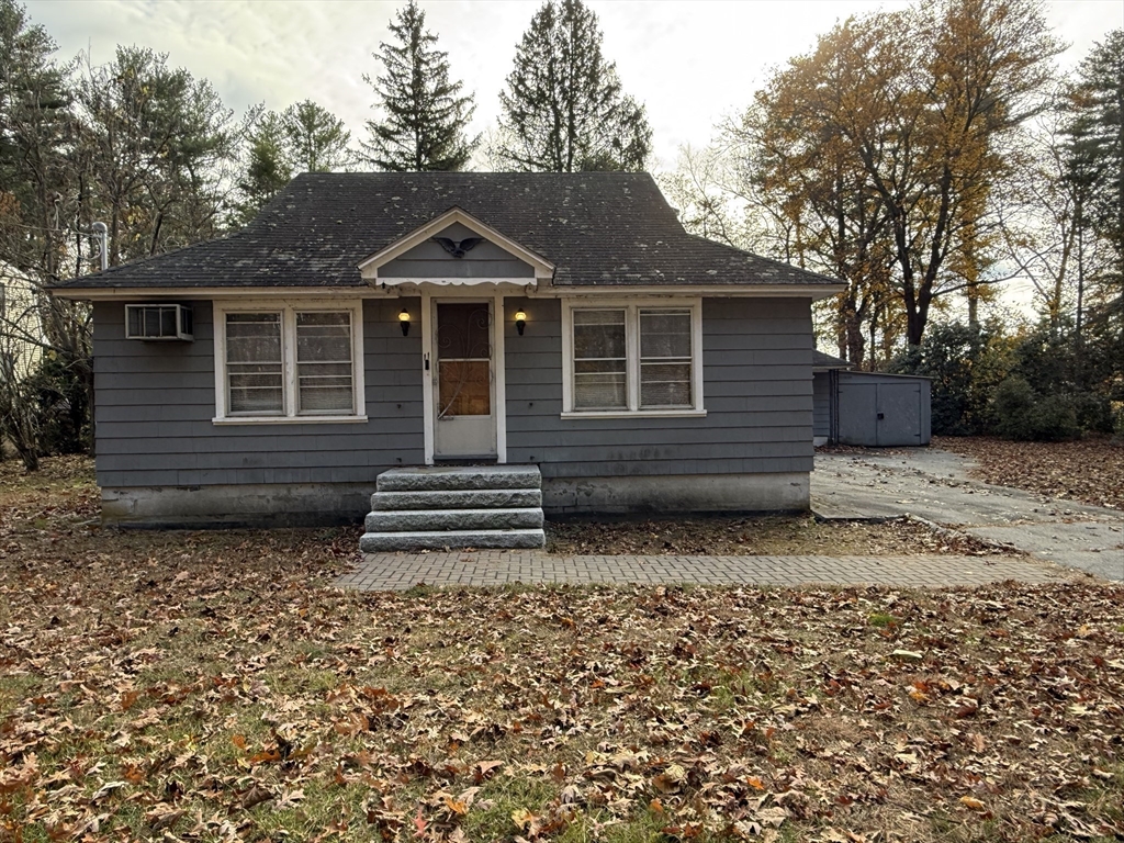 11 Park Ave, Tewksbury, Massachusetts, 3 Bedrooms Bedrooms, 6 Rooms Rooms,1 BathroomBathrooms,Residential,For Sale,Park Ave,73454219