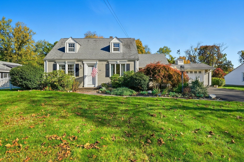 50 Overlook Dr, West Springfield, Massachusetts, 3 Bedrooms Bedrooms, 6 Rooms Rooms,2 BathroomsBathrooms,Residential,For Sale,Overlook Dr,73452871