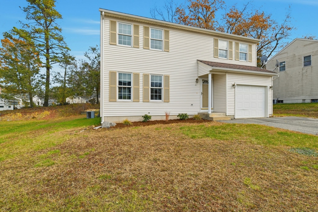 21 Lemnos Lane, Springfield, Massachusetts, 3 Bedrooms Bedrooms, 6 Rooms Rooms,2.5 BathroomsBathrooms,Residential,For Sale,Lemnos Lane,73452935