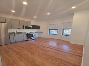 165 Hawthorne, Chelsea, Massachusetts, 1 Room Rooms,1 BathroomBathrooms,Residential Lease,For Rent,Hawthorne,73463555