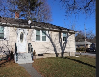2 Genetti Circle, Bedford, Massachusetts, 2 Bedrooms Bedrooms, 4 Rooms Rooms,1 BathroomBathrooms,Residential Lease,For Rent,Genetti Circle,73463601