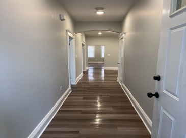 100 Maverick, Chelsea, Massachusetts, 3 Bedrooms Bedrooms, 5 Rooms Rooms,1 BathroomBathrooms,Residential Lease,For Rent,Maverick,73463612