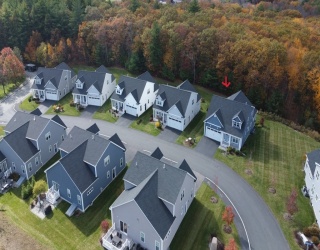 43 Bittersweet Circle, Holliston, Massachusetts, 2 Bedrooms Bedrooms, 5 Rooms Rooms,2.5 BathroomsBathrooms,Residential,For Sale,Bittersweet Circle,73440783