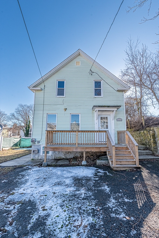 64-R Hazard St, New Bedford, Massachusetts, 3 Bedrooms Bedrooms, 6 Rooms Rooms,2 BathroomsBathrooms,Residential,For Sale,Hazard St,73463623