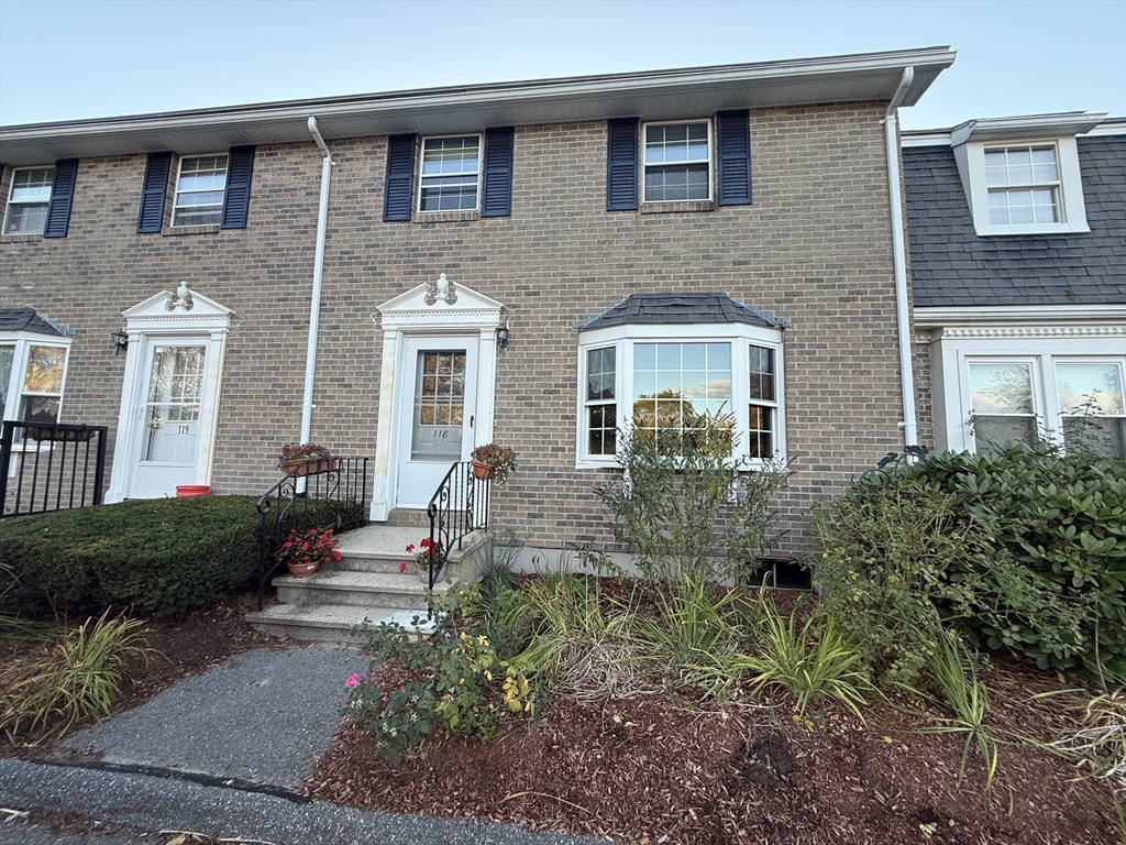 118 Fieldstone Drive, Londonderry, New Hampshire, 3 Bedrooms Bedrooms, 7 Rooms Rooms,1.5 BathroomsBathrooms,Residential,For Sale,Fieldstone Drive,73443290