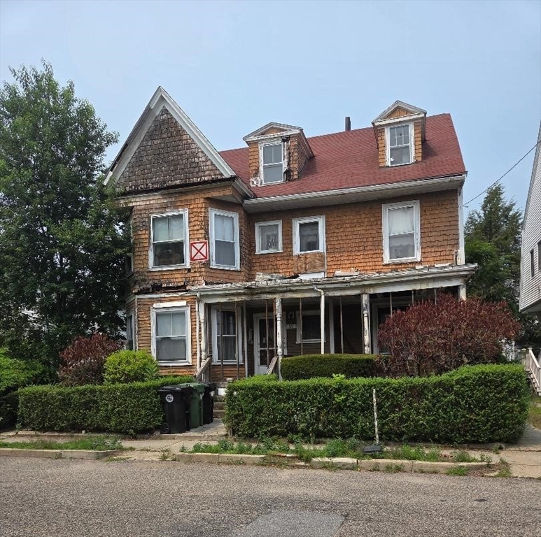57 Quimby Street, Watertown, Massachusetts, 6 Bedrooms Bedrooms, 12 Rooms Rooms,2 BathroomsBathrooms,Residential Income,For Sale,Quimby Street,73420459