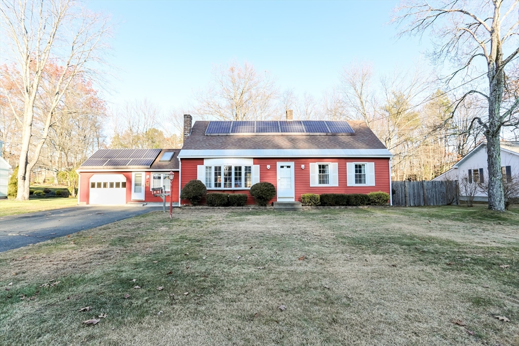 89 Montague Street, Montague, Massachusetts, 4 Bedrooms Bedrooms, 7 Rooms Rooms,2 BathroomsBathrooms,Residential,For Sale,Montague Street,73457446