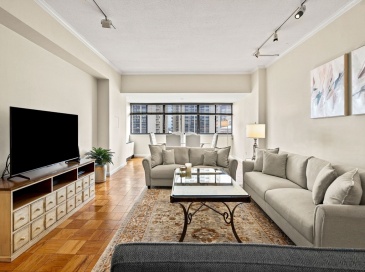 2 Hawthorne, Boston, Massachusetts, 2 Bedrooms Bedrooms, 5 Rooms Rooms,2 BathroomsBathrooms,Residential Lease,For Rent,Hawthorne,73463752