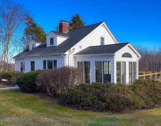 39 Prospect Street, Auburn, Massachusetts, 4 Bedrooms Bedrooms, 7 Rooms Rooms,2 BathroomsBathrooms,Residential Lease,For Rent,Prospect Street,73463784