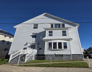 82 Montaup, Fall River, Massachusetts, 6 Bedrooms Bedrooms, 14 Rooms Rooms,3 BathroomsBathrooms,Residential Income,For Sale,Montaup,73442119