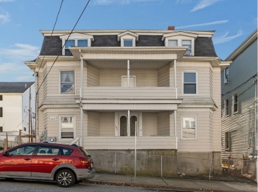 105 Park St, Fall River, Massachusetts, 10 Bedrooms Bedrooms, 26 Rooms Rooms,8 BathroomsBathrooms,Residential Income,For Sale,Park St,73463824