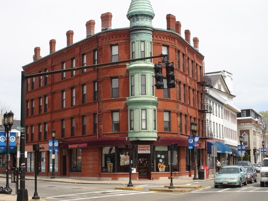 3 Forest, Medford, Massachusetts, 2 Bedrooms Bedrooms, 5 Rooms Rooms,1 BathroomBathrooms,Residential Lease,For Rent,Forest,73463756