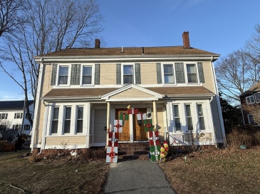 97 Friend, Amesbury, Massachusetts, 3 Bedrooms Bedrooms, 6 Rooms Rooms,2 BathroomsBathrooms,Residential Lease,For Rent,Friend,73463757