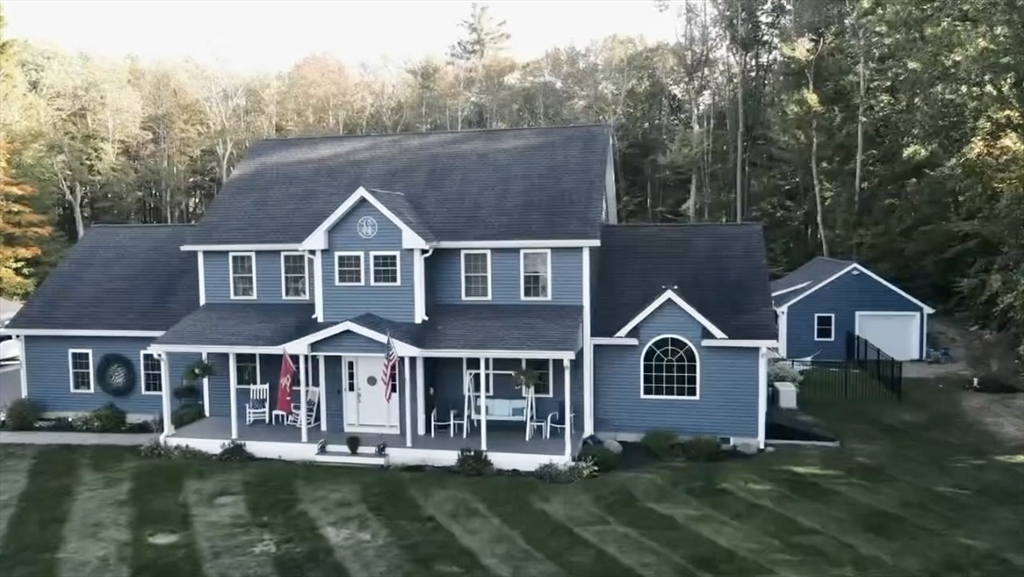 80 West Townsend Road, Lunenburg, Massachusetts, 4 Bedrooms Bedrooms, 11 Rooms Rooms,2.5 BathroomsBathrooms,Residential,For Sale,West Townsend Road,73463786