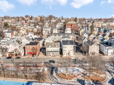 571 Somerville Ave., Somerville, Massachusetts, 4 Bedrooms Bedrooms, 9 Rooms Rooms,2 BathroomsBathrooms,Residential Lease,For Rent,Somerville Ave.,73463847