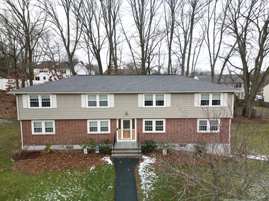 6 Franzone Drive, Haverhill, Massachusetts, 2 Bedrooms Bedrooms, 4 Rooms Rooms,1 BathroomBathrooms,Residential Lease,For Rent,Franzone Drive,73463877