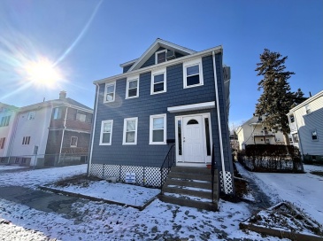 12 Keenan St, Watertown, Massachusetts, 2 Bedrooms Bedrooms, 7 Rooms Rooms,1 BathroomBathrooms,Residential Lease,For Rent,Keenan St,73462295