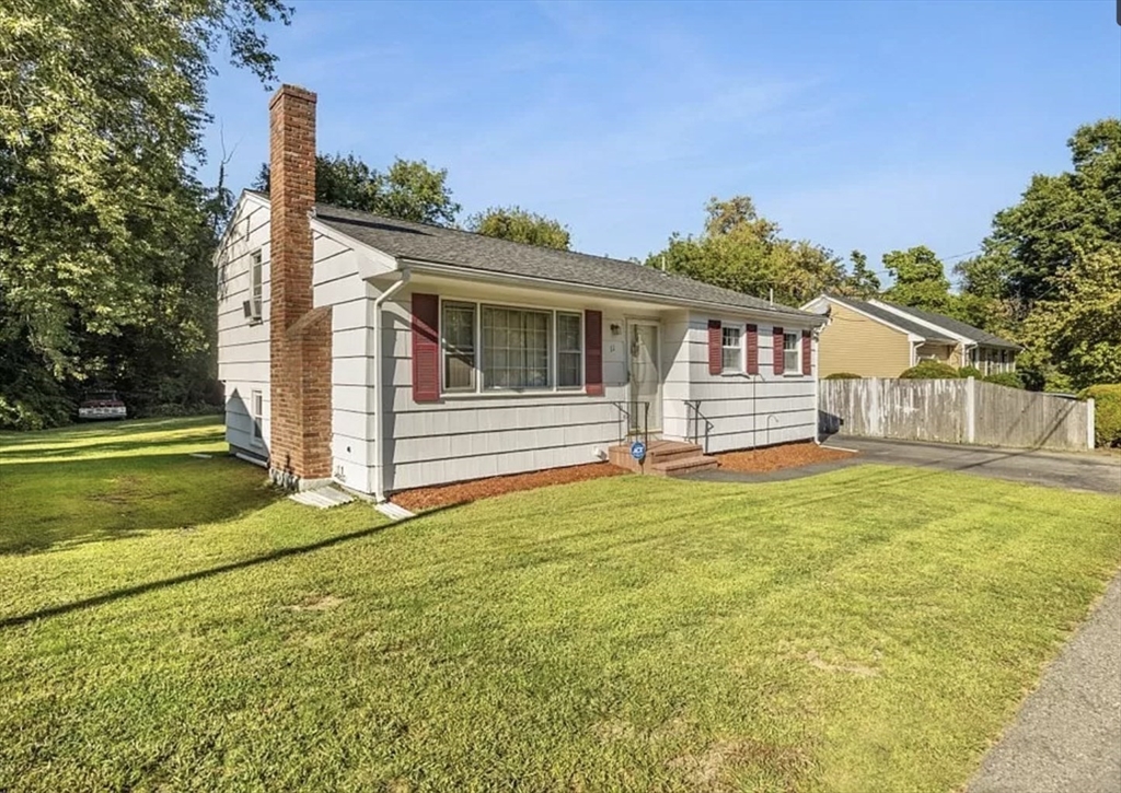 11 Boyden St, Brockton, Massachusetts, 4 Bedrooms Bedrooms, 5 Rooms Rooms,2 BathroomsBathrooms,Residential Lease,For Rent,Boyden St,73463919