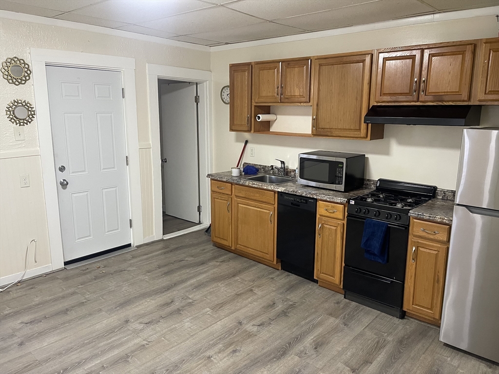 5 Albemarle St, Boston, Massachusetts, 1 Bedroom Bedrooms, 3 Rooms Rooms,1 BathroomBathrooms,Residential Lease,For Rent,Albemarle St,73463953