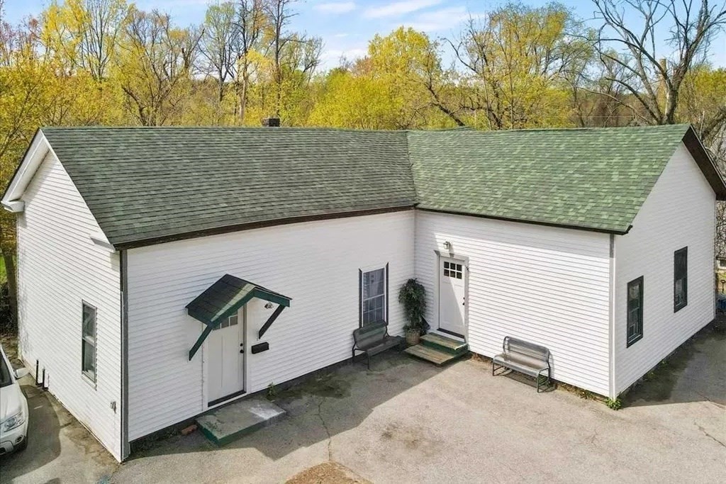 83 W Main St, Orange, Massachusetts, 3 Bedrooms Bedrooms, 6 Rooms Rooms,1 BathroomBathrooms,Residential,For Sale,W Main St,73463962