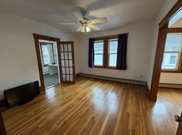 227 Riverside Ave, Medford, Massachusetts, 2 Bedrooms Bedrooms, 6 Rooms Rooms,1 BathroomBathrooms,Residential Lease,For Rent,Riverside Ave,73460939