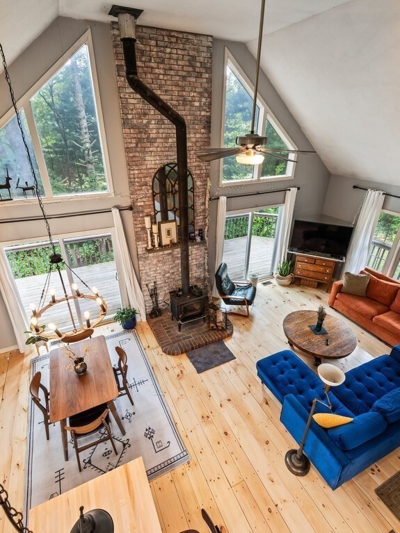 224 East Hill Road, Brimfield, Massachusetts, 3 Bedrooms Bedrooms, 6 Rooms Rooms,2.5 BathroomsBathrooms,Residential,For Sale,East Hill Road,73431975