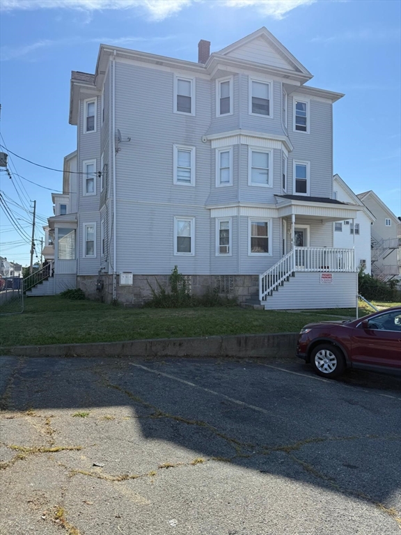 847 Locust Street, Fall River, Massachusetts, 9 Bedrooms Bedrooms, 15 Rooms Rooms,3.5 BathroomsBathrooms,Residential Income,For Sale,Locust Street,73442599