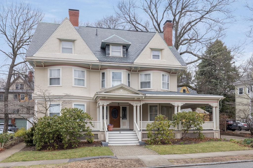 11 Abbottsford Road, Brookline, Massachusetts, 8 Bedrooms Bedrooms, 13 Rooms Rooms,4.5 BathroomsBathrooms,Residential,For Sale,Abbottsford Road,73370220