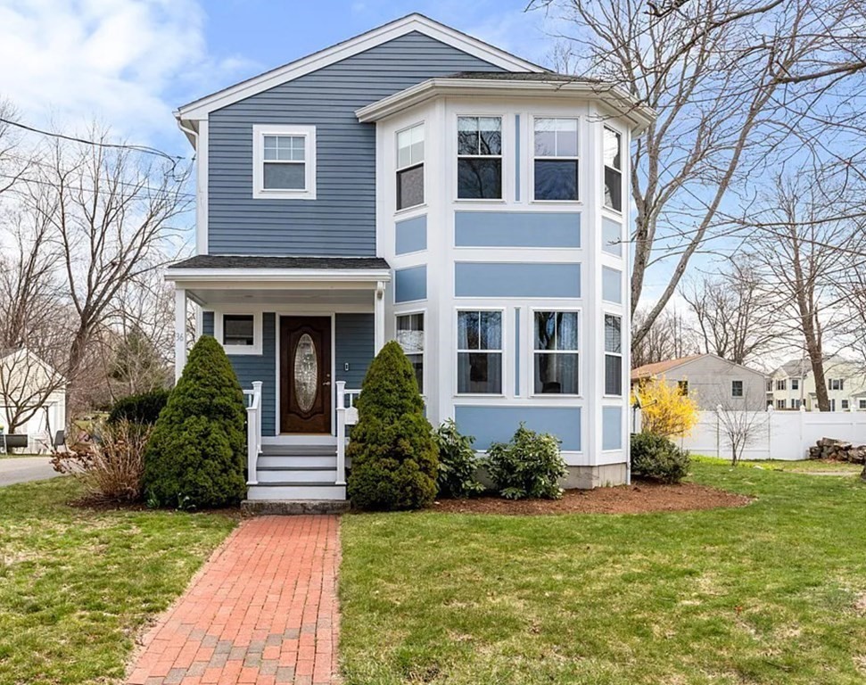 36 Monroe St, Norwood, Massachusetts, 3 Bedrooms Bedrooms, 6 Rooms Rooms,2.5 BathroomsBathrooms,Residential Lease,For Rent,Monroe St,73461179