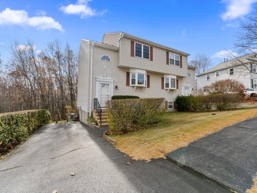 41 Ledgecrest Drive, Worcester, Massachusetts, 3 Bedrooms Bedrooms, 7 Rooms Rooms,1.5 BathroomsBathrooms,Residential,For Sale,Ledgecrest Drive,73455794
