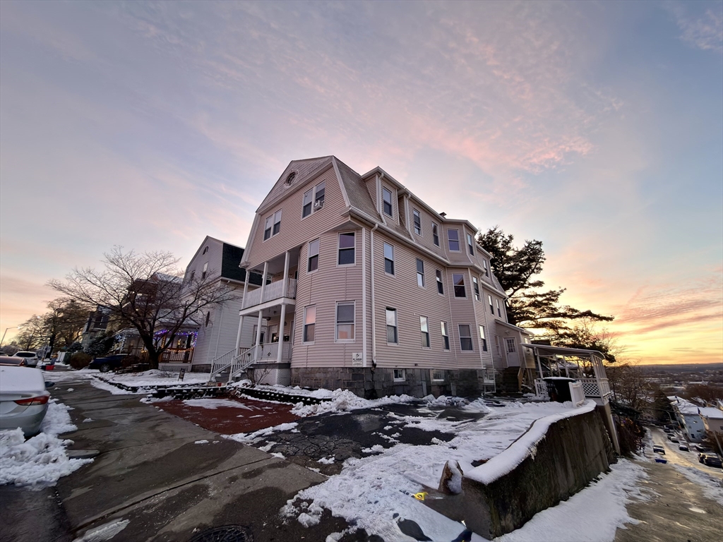 90 Vernon, Worcester, Massachusetts, 4 Bedrooms Bedrooms, 5 Rooms Rooms,1 BathroomBathrooms,Residential Lease,For Rent,Vernon,73460058