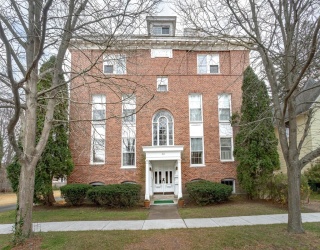 32 Noble Avenue, Westfield, Massachusetts, 4 Bedrooms Bedrooms, 12 Rooms Rooms,4 BathroomsBathrooms,Residential Income,For Sale,Noble Avenue,73455563