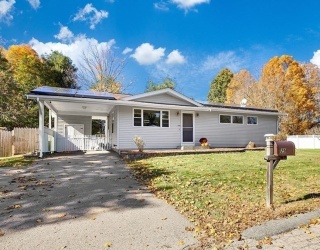 29 Squire Ln, Bellingham, Massachusetts, 3 Bedrooms Bedrooms, 5 Rooms Rooms,1 BathroomBathrooms,Residential,For Sale,Squire Ln,73446467