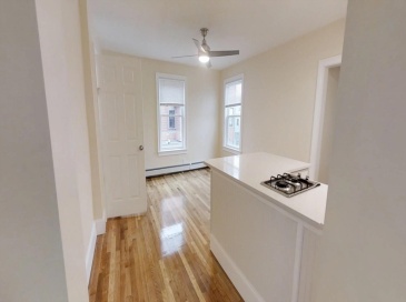 65 Walden St, Cambridge, Massachusetts, 1 Bedroom Bedrooms, 2 Rooms Rooms,1 BathroomBathrooms,Residential Lease,For Rent,Walden St,73464077