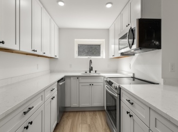 8 Enon St, Beverly, Massachusetts, 1 Bedroom Bedrooms, 2 Rooms Rooms,1 BathroomBathrooms,Residential Lease,For Rent,Enon St,73458276 8 Enon St, Beverly, Massachusetts, 1 Bedroom Bedrooms, 2 Rooms Rooms,1 BathroomBathrooms,Residential Lease,For Rent,Enon St,73458276