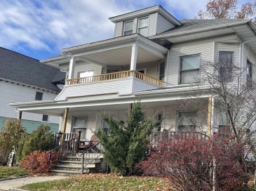 52 Wilmont St, Springfield, Massachusetts, 8 Bedrooms Bedrooms, 18 Rooms Rooms,3 BathroomsBathrooms,Residential Income,For Sale,Wilmont St,73456753