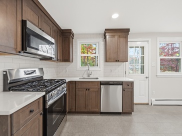 4 Sandberg, Billerica, Massachusetts, 3 Bedrooms Bedrooms, 5 Rooms Rooms,1 BathroomBathrooms,Residential Lease,For Rent,Sandberg,73455922