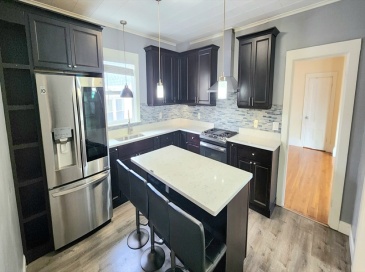 75 Central Avenue, Revere, Massachusetts, 2 Bedrooms Bedrooms, 4 Rooms Rooms,1 BathroomBathrooms,Residential Lease,For Rent,Central Avenue,73453084