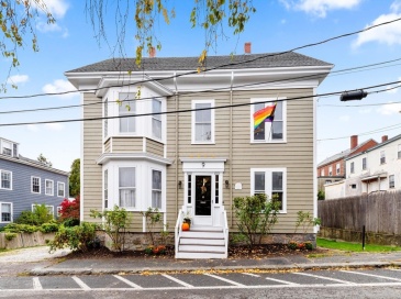 9 Darling Street, Marblehead, Massachusetts, 4 Bedrooms Bedrooms, 10 Rooms Rooms,3 BathroomsBathrooms,Residential Income,For Sale,Darling Street,73448563 9 Darling Street, Marblehead, Massachusetts, 4 Bedrooms Bedrooms, 10 Rooms Rooms,3 BathroomsBathrooms,Residential Income,For Sale,Darling Street,73448563